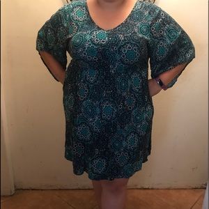 Green and blue pattern dress size 3 torrid